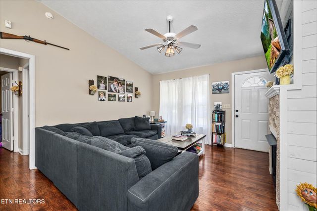 71 Marymont Drive, Crossville, TN 38555