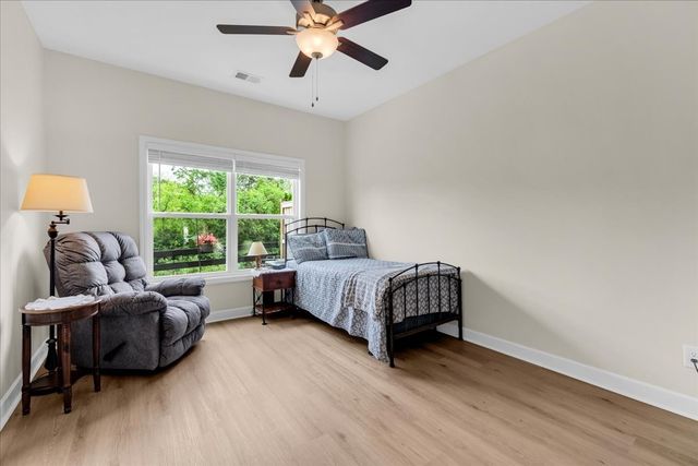 133 Dameron Pvt Dr, Hendersonville, TN 37075