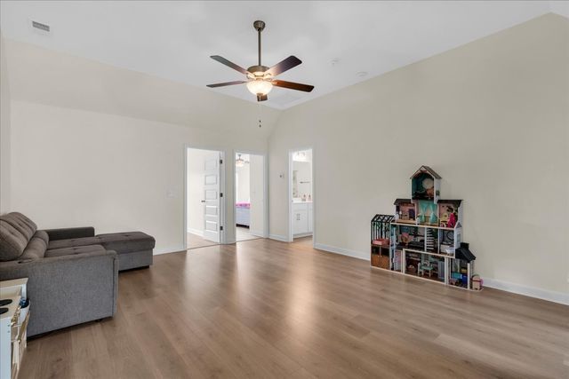 133 Dameron Pvt Dr, Hendersonville, TN 37075