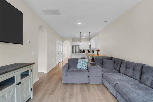 133 Dameron Pvt Dr, Hendersonville, TN 37075