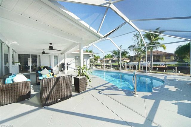 2633 SE 19th PL, Cape Coral, FL 33904