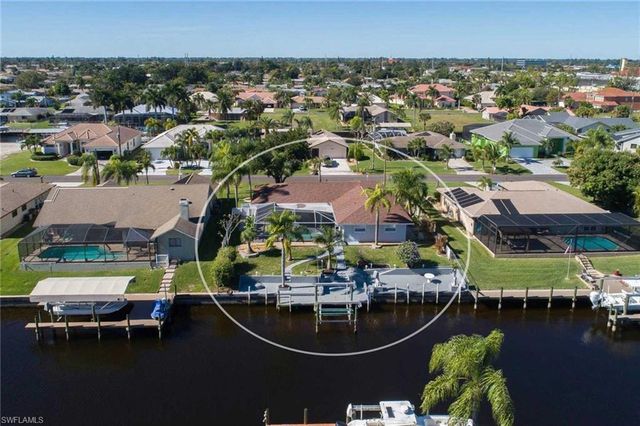 2633 SE 19th PL, Cape Coral, FL 33904