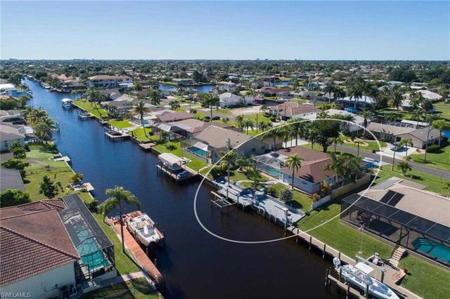 2633 SE 19th PL, Cape Coral, FL 33904