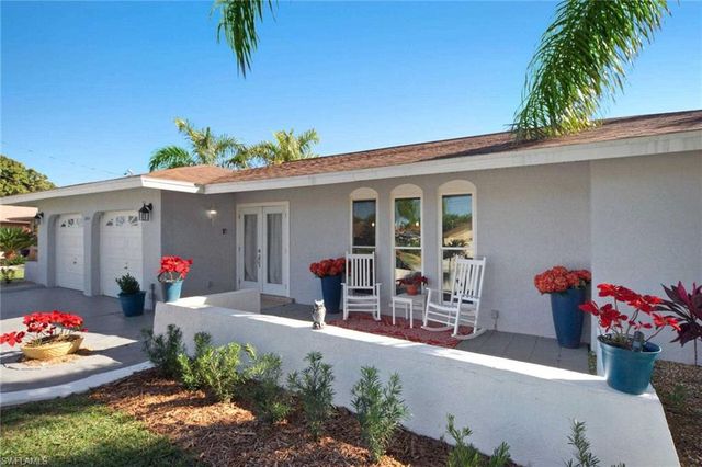 2633 SE 19th PL, Cape Coral, FL 33904
