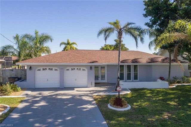 2633 SE 19th PL, Cape Coral, FL 33904