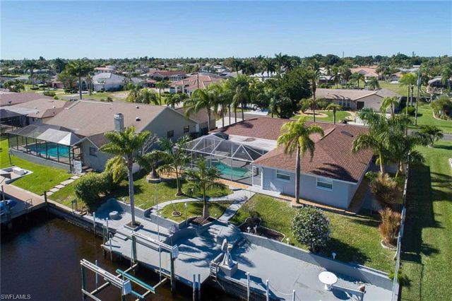2633 SE 19th PL, Cape Coral, FL 33904