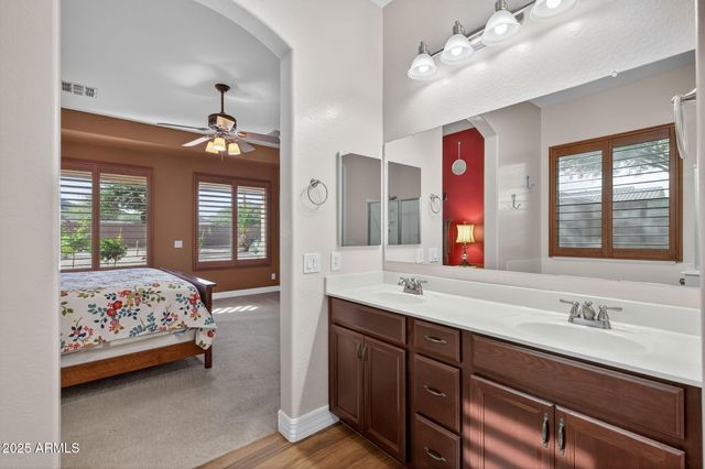 32164 N SUNFLOWER Trail, San Tan Valley, AZ 85143