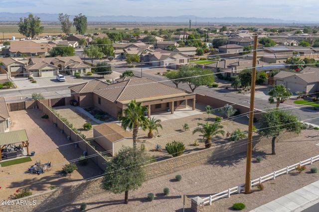 32164 N SUNFLOWER Trail, San Tan Valley, AZ 85143