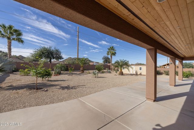 32164 N SUNFLOWER Trail, San Tan Valley, AZ 85143