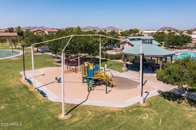 32164 N SUNFLOWER Trail, San Tan Valley, AZ 85143