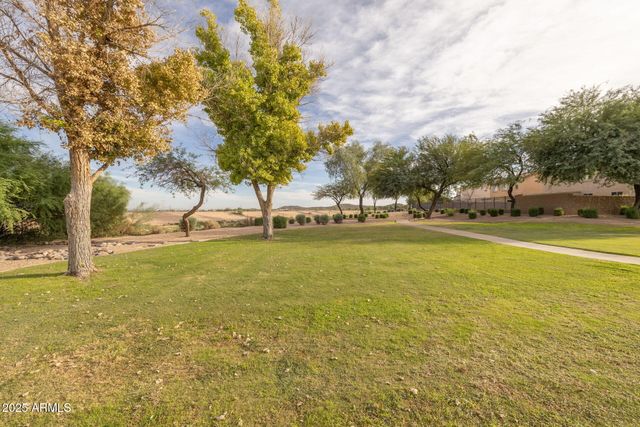 32164 N SUNFLOWER Trail, San Tan Valley, AZ 85143