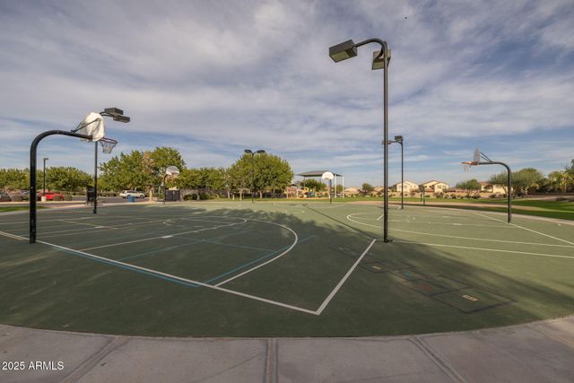 32164 N SUNFLOWER Trail, San Tan Valley, AZ 85143