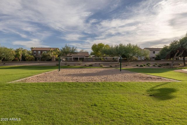 32164 N SUNFLOWER Trail, San Tan Valley, AZ 85143