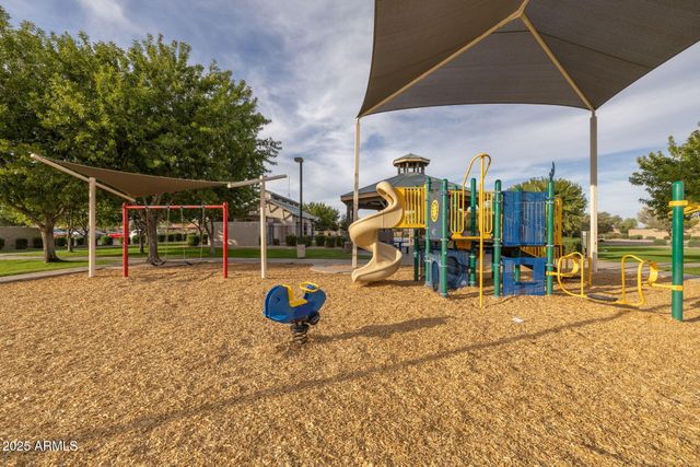 32164 N SUNFLOWER Trail, San Tan Valley, AZ 85143