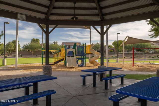 32164 N SUNFLOWER Trail, San Tan Valley, AZ 85143