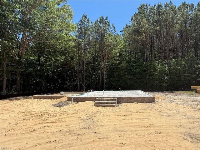 2772 Nansemond PW, Suffolk, VA 23434