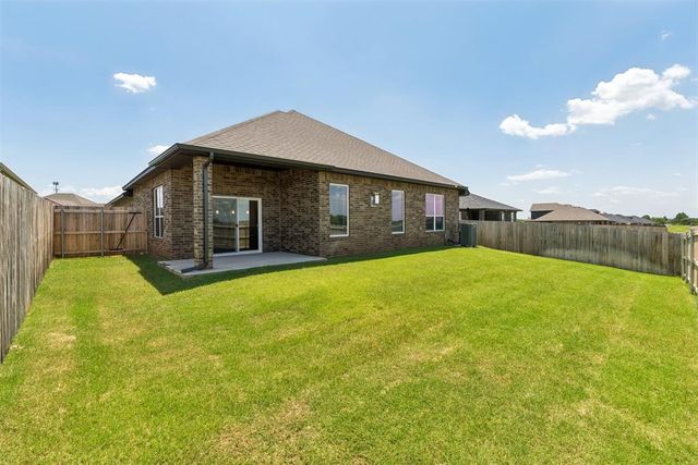 149 Sage Brush Way, Edmond, OK 73025