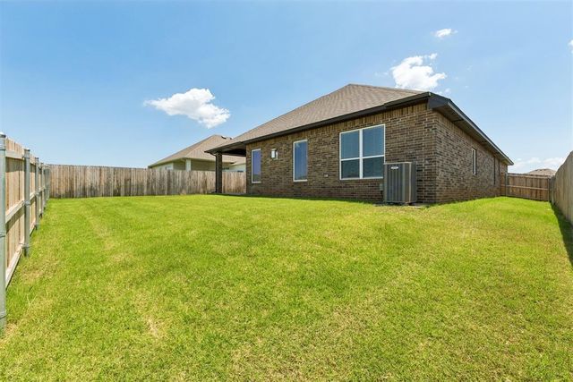 149 Sage Brush Way, Edmond, OK 73025