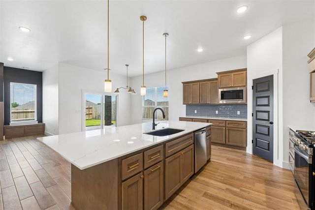149 Sage Brush Way, Edmond, OK 73025