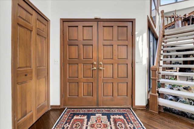 523 Lathrop Avenue, Algonac, MI 48001