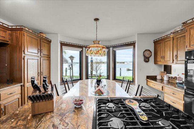523 Lathrop Avenue, Algonac, MI 48001