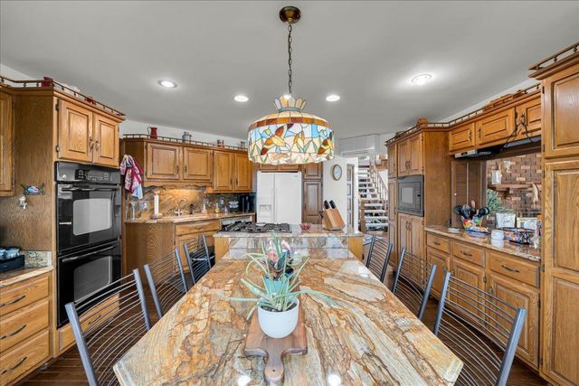523 Lathrop Avenue, Algonac, MI 48001