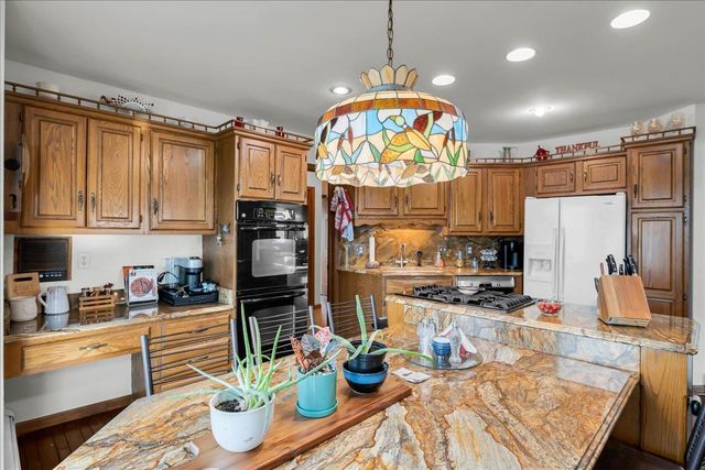 523 Lathrop Avenue, Algonac, MI 48001
