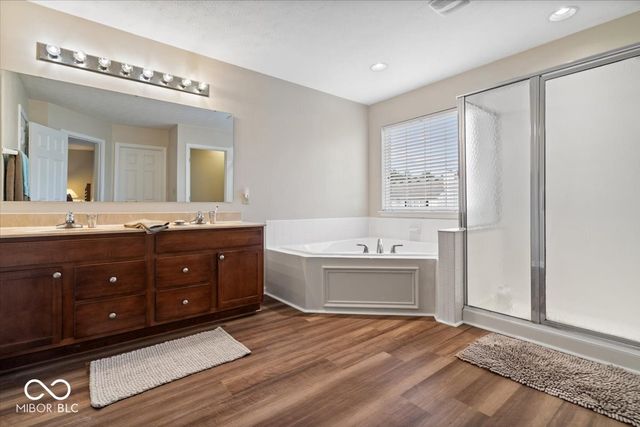 11090 Sanders Drive, Fishers, IN 46038
