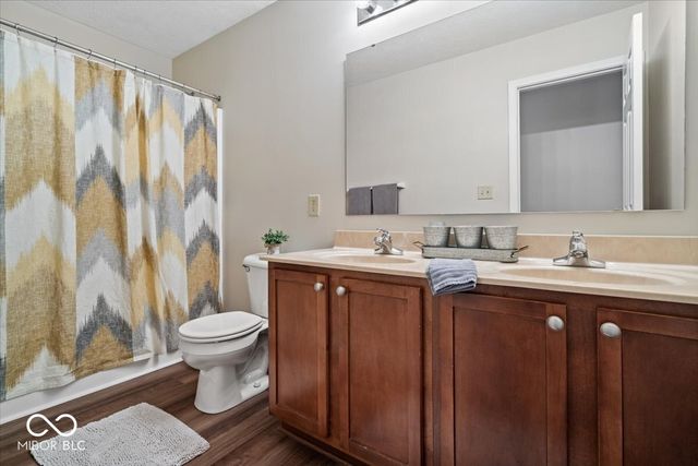 11090 Sanders Drive, Fishers, IN 46038