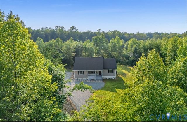 815 Cedar Hill Rd, Louisa, VA 23117