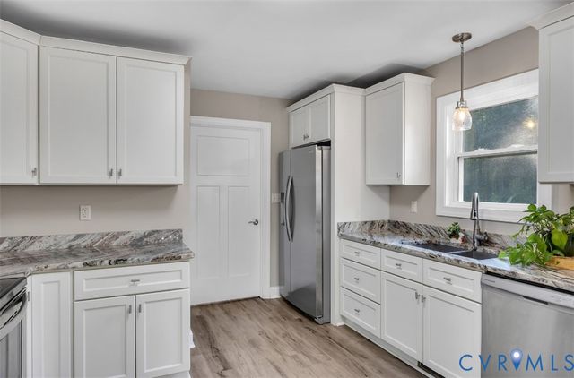 815 Cedar Hill Rd, Louisa, VA 23117