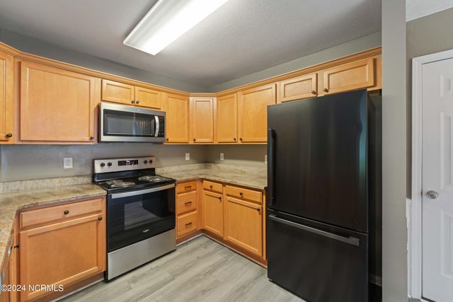 106 Cona Court, New Bern, NC 28560