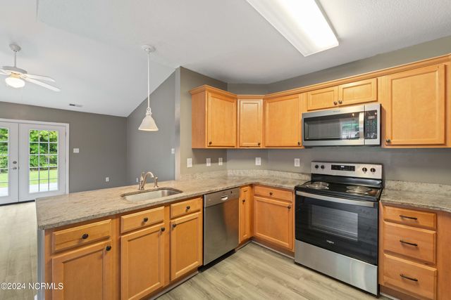 106 Cona Court, New Bern, NC 28560