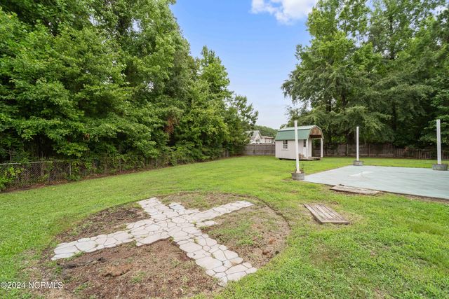 106 Cona Court, New Bern, NC 28560