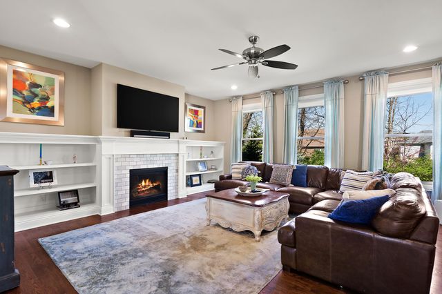 2145 Copper Creek Drive, Crown Point, IN 46307
