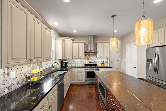 2145 Copper Creek Drive, Crown Point, IN 46307
