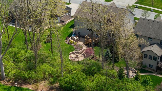 2145 Copper Creek Drive, Crown Point, IN 46307