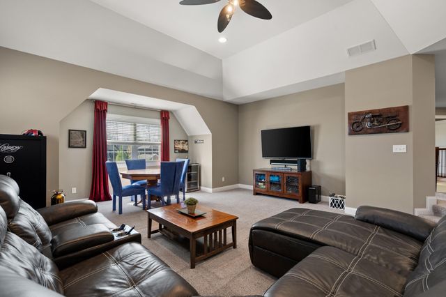 2145 Copper Creek Drive, Crown Point, IN 46307