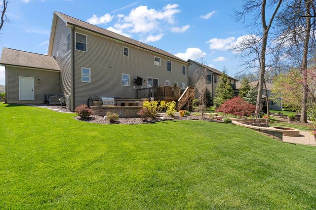 2145 Copper Creek Drive, Crown Point, IN 46307