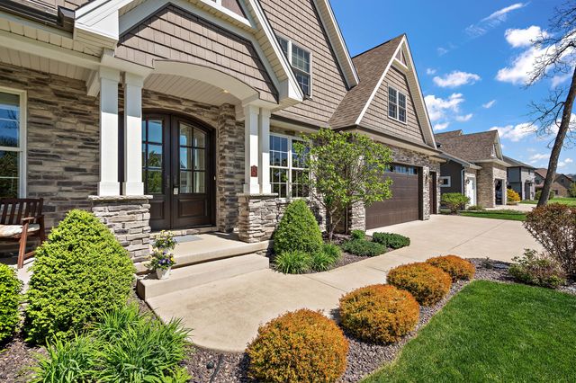 2145 Copper Creek Drive, Crown Point, IN 46307