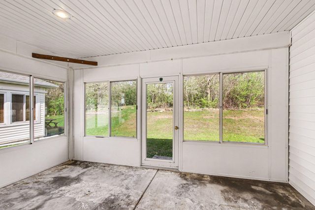 1040 Stillwater Parkway, Crown Point, IN 46307