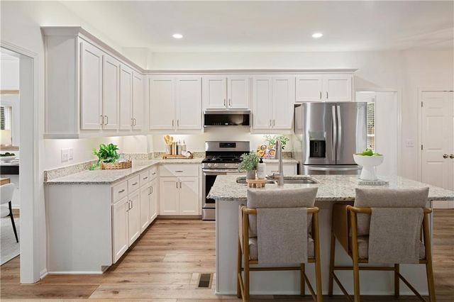 2805 Crestwicke Drive NW, Kennesaw, GA 30152