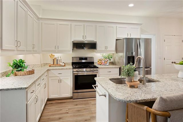 2805 Crestwicke Drive NW, Kennesaw, GA 30152