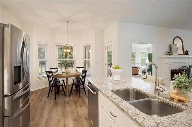 2805 Crestwicke Drive NW, Kennesaw, GA 30152
