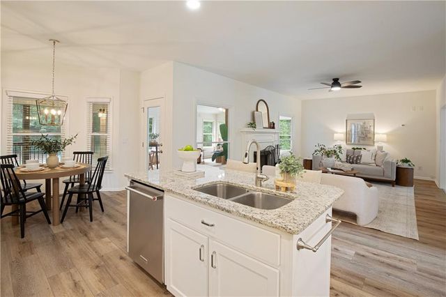 2805 Crestwicke Drive NW, Kennesaw, GA 30152