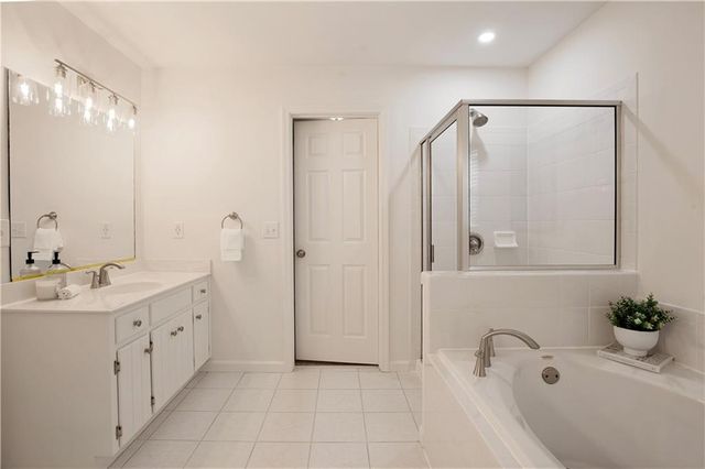 2805 Crestwicke Drive NW, Kennesaw, GA 30152