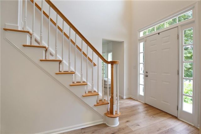 2805 Crestwicke Drive NW, Kennesaw, GA 30152