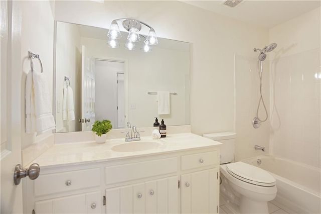 2805 Crestwicke Drive NW, Kennesaw, GA 30152