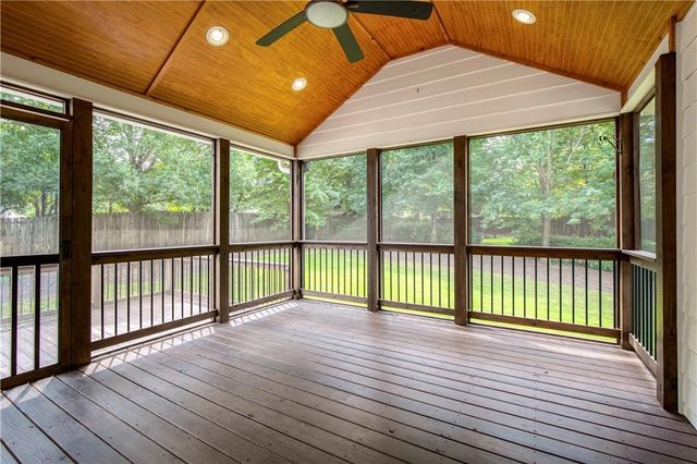 2805 Crestwicke Drive NW, Kennesaw, GA 30152