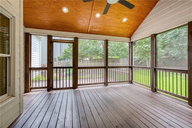2805 Crestwicke Drive NW, Kennesaw, GA 30152